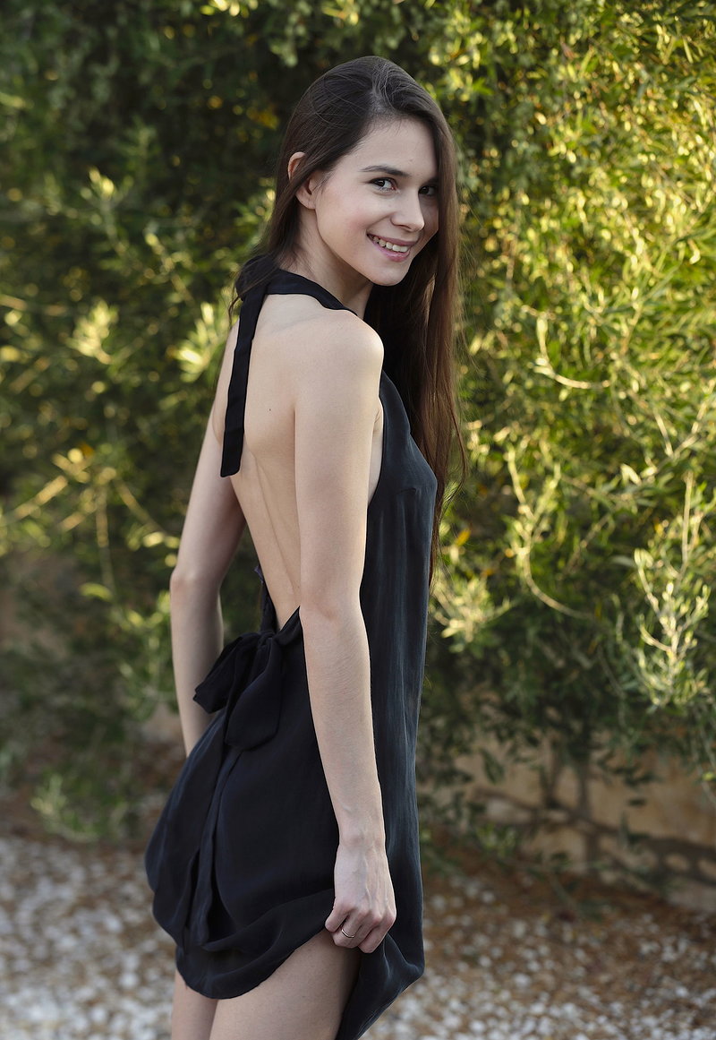 Диноченька, 22 года, 2 размер груди